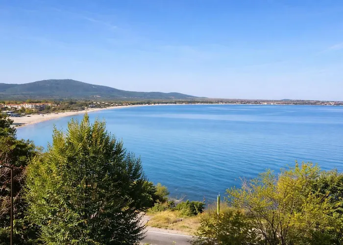 Апартаменты Santa Marina Sun&sea Haven *