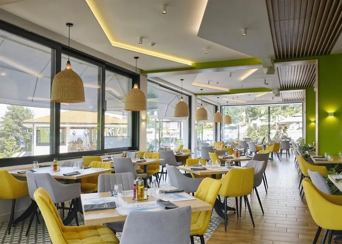 Апартамент Santa Marina Sun&sea Haven *